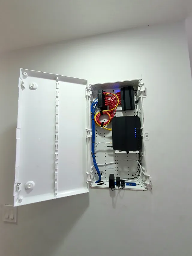 gabinete de red empotrable